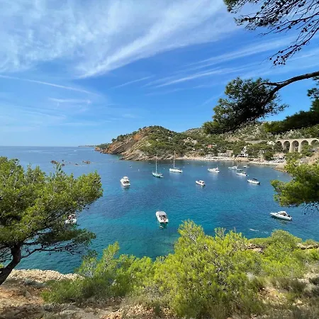 Apartment Elegant Sous Les Toits Marseille